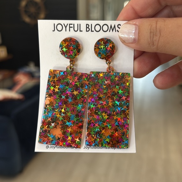 🎈4 LISTINGS FOR $20 Multicolor Geometric Earrings |  Star Confetti Drop Earrings - Picture 4 of 4